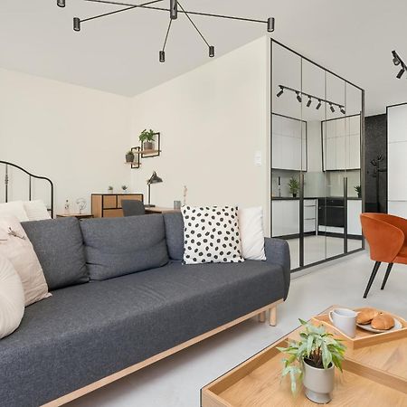 Luksusowe Studio W Lodzi Z Biurkiem, Balkonem I Klimatyzatorem By Renters Prestige 外观 照片