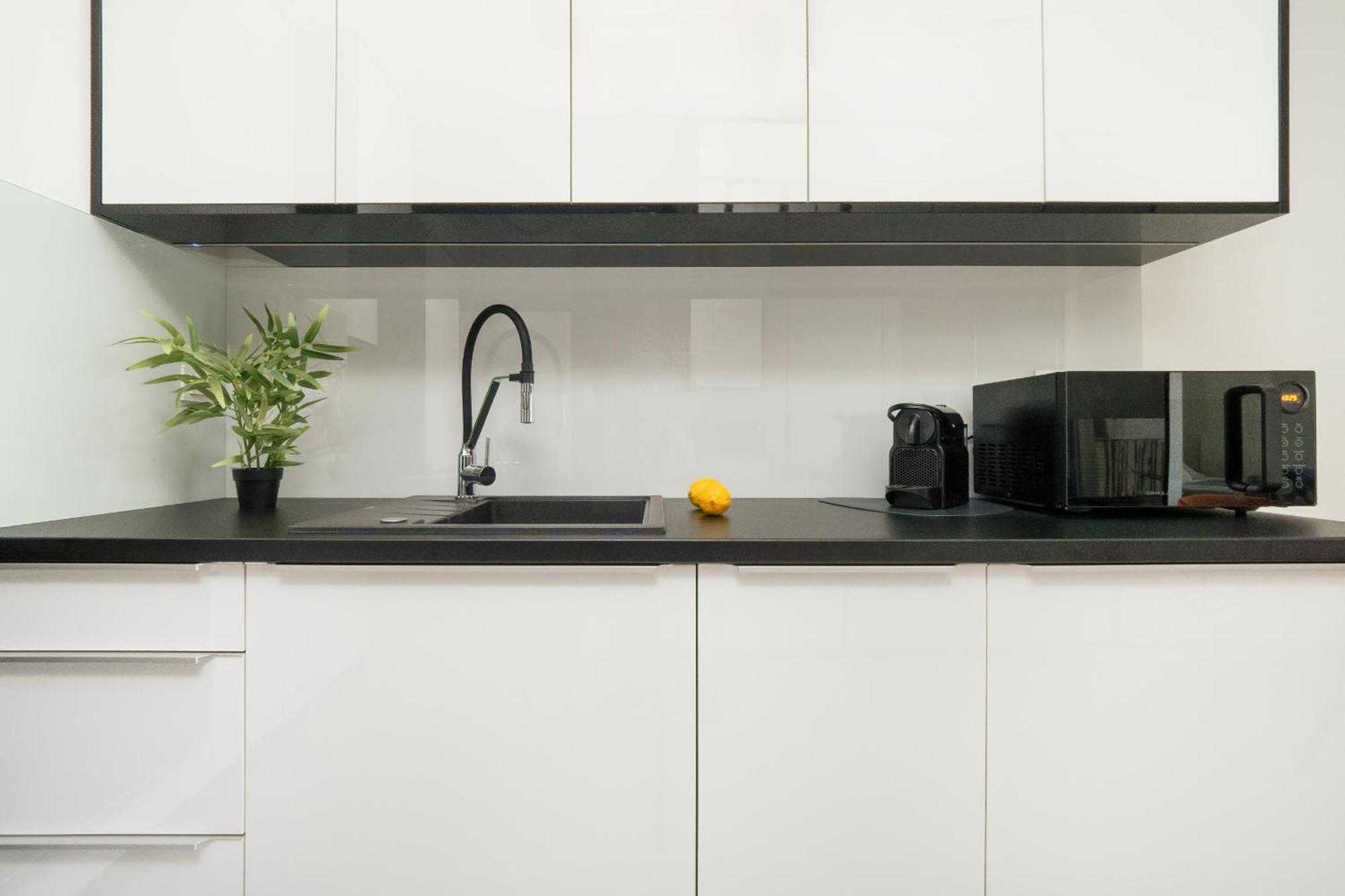 Luksusowe Studio W Lodzi Z Biurkiem, Balkonem I Klimatyzatorem By Renters Prestige 外观 照片